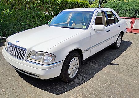 Mercedes-Benz C 180 ELEGANCE Elegance