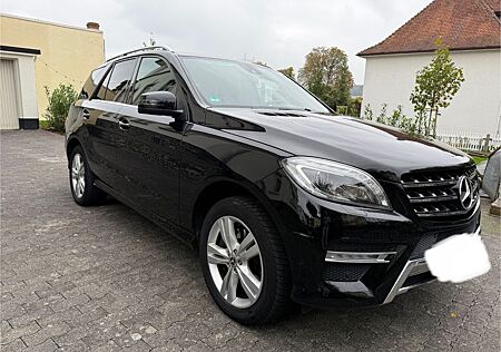 Mercedes-Benz ML 350 4MATIC AMG 8-Fach Edition 1