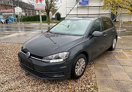 VW Golf Volkswagen 1.6 TDI Comfortline