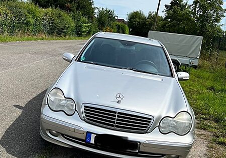 Mercedes-Benz C 240 AVANTGARDE Avantgarde