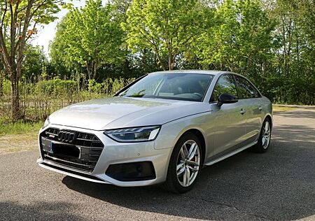 Audi A4 40 TFSI S Tronic Advanced Quattro
