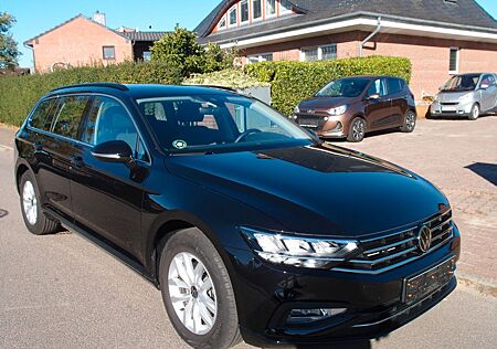 VW Passat Variant gebraucht kaufen VW Passat Variant Volkswagen Business Autom. ACC Navi 1. Hd.