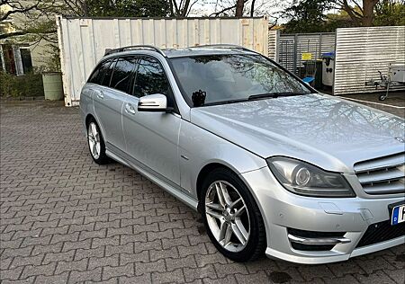 Mercedes-Benz C 250 CDI 4MATIC T BlueEF. ELEGANCE Aut. ELE...