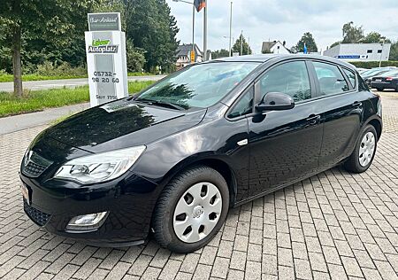 Opel Astra J Lim. 5-trg. Edition