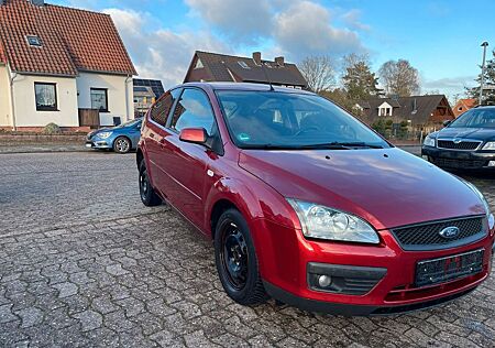 Ford Focus Lim. 1.6 Connection