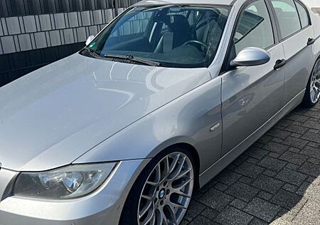 BMW 320i (neu) -
