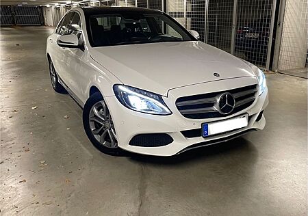 Mercedes-Benz C 200 Autom. *pano* *head-up*