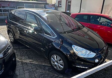 Ford S-Max Titanium PowerShift 2.0 EcoBoost