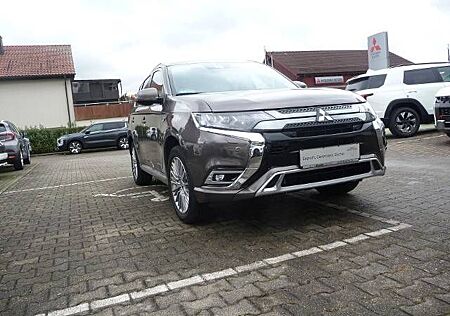 Mitsubishi Plug in Hybrid Outlander Outlander Plug-in Hybrid TOP 2.4 MIVEC 4WD