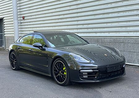 Porsche Panamera 4 E-Hybrid SportDesign 21Bose SoftClose