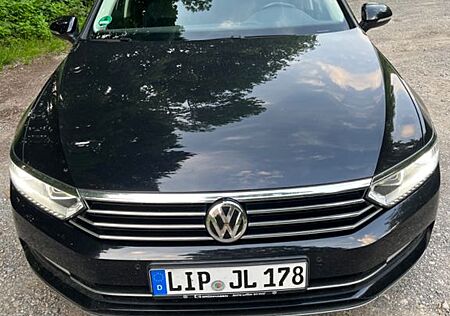 VW Passat Variant Volkswagen 1.8 TSI DSG Highline Variant ...