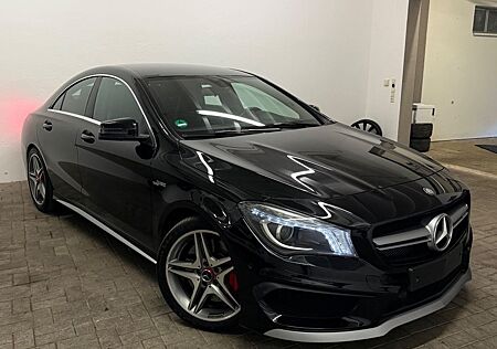 Mercedes-Benz CLA 45 AMG 4Matic*TOTWINKEL*SCHECKHEFT*SHZ*LED