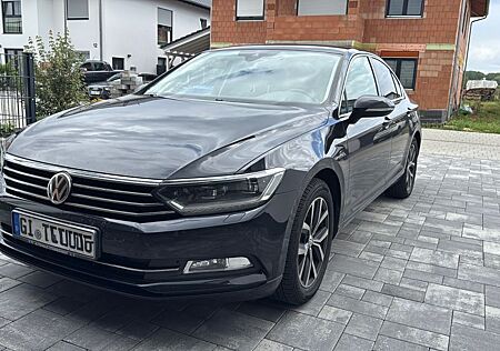 VW Passat Volkswagen 1.4 TSI Comfortline 8 fach AHK Matrix LED
