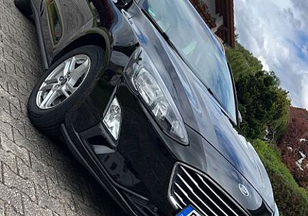 Ford Focus 2,0 EcoBlue 110kW Cool & Connect Tur. ...