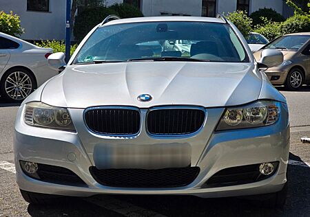 BMW 318 i T *TÜV*SERVICE*ANGEL.*ABL.PAKET*ST.KET*SHZ*PDC