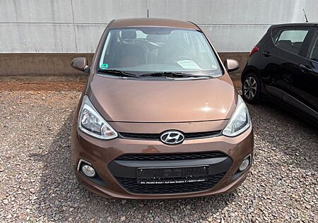 Hyundai i10 YES!**87 PS**