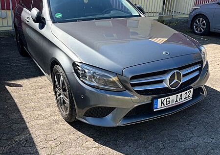 Mercedes-Benz C 220 C 220d T Automatik 9G/Kombi/Grau/LED MultiBeam