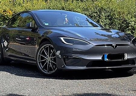 Tesla Model S Long Range Yoke