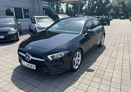 Mercedes-Benz A 180 d KAMERA LED DIGITAL TACHO