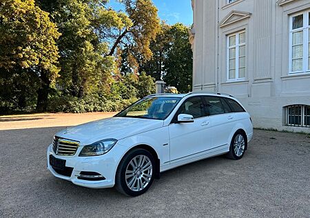 Mercedes-Benz C 350 T BlueEFF. ELEGANCE Autom. Bi-Xenon/Navi