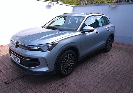 VW Tiguan Volkswagen 1.5 eTSI 110 kW Life AHK 360° 18"