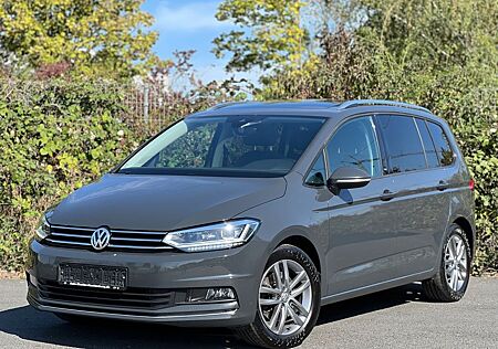 VW Touran Volkswagen 2.0 TDI SOUND Panorama ACC Navi 7 Sitz