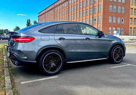 Mercedes-Benz GLE 63 AMG Mercedes-AMG GLE 63 S 4MATIC