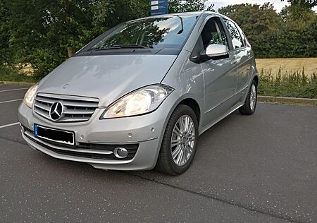 Mercedes-Benz A 160 ELEGANCE Autotronic ELEGANCE