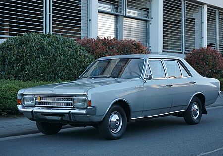 Opel Rekord C 1700 "L" viertürige Limousine