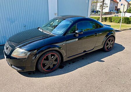 Audi TT Coupe 1.8T 132 kW -