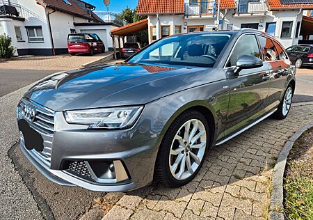 Audi A4 TDI S tr. quattro S line Schaltwippen