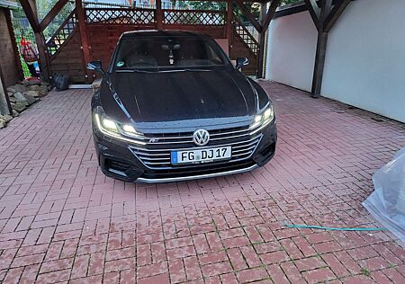 VW Arteon Volkswagen 2.0 TSI OPF DSG R-Line R-Line