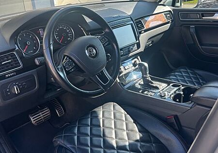 VW Touareg Volkswagen 3.0 V6 TDI SCR Exclusive Terrain Tec...