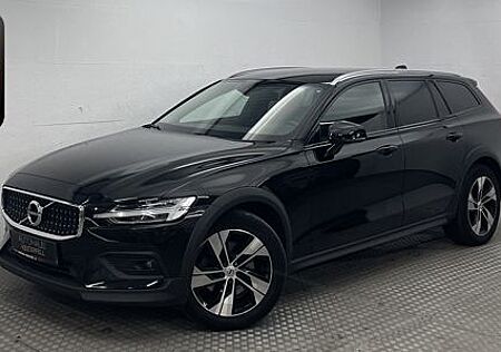 Volvo V60 Cross Country B4 D AWD Pro MEMO+LED+INTELLIS