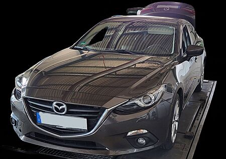 Mazda 3 2.0 SKYACTIV-G 120 Center-Line Automatik Xenon