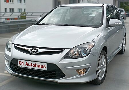 Hyundai i30 1.4 T.Leder/Tempomat/Sitzh./Klimaautomatic