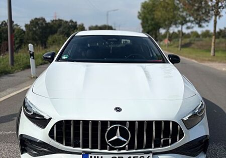 Mercedes-Benz A 200 Limousine AMG - Sport /Night /MBUX/Multibeam LE