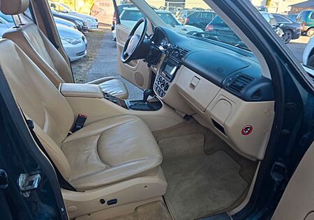 Mercedes-Benz ML 320