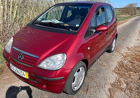 Mercedes-Benz A 160 ELEGANCE Elegance
