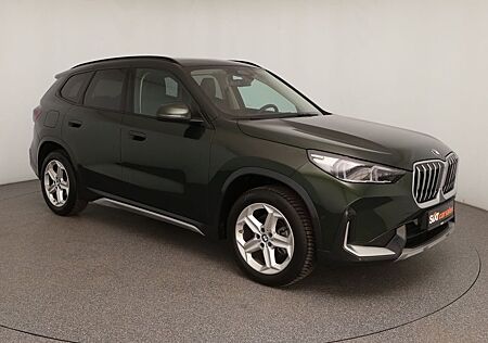 BMW X1 18i sDrive xLine AHK Pano LED Massage Navi SD
