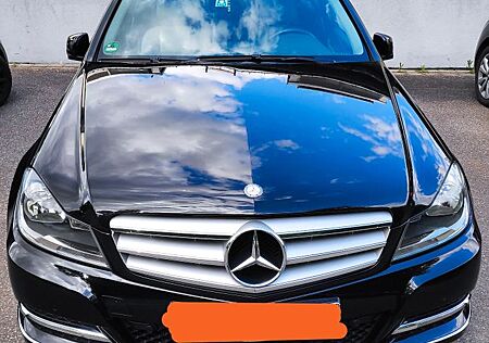 Mercedes-Benz C 200 CGI BlueEFFICIENCY AVANTGARDE