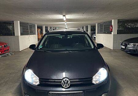 VW Golf Volkswagen 1.6 TDI DSG BMotion T MATCH Variant MAT...