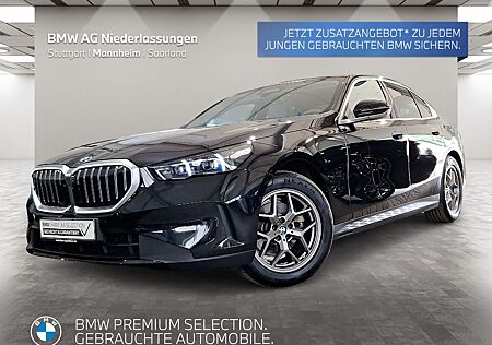 BMW 520d xDrive Limousine Standheizung Harman/K LED
