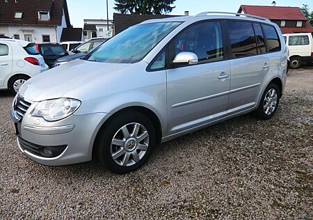 VW Touran Volkswagen Highline