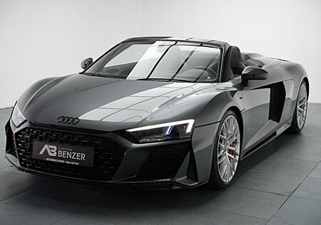Audi Spyder 5.2 FSI quattro performance/FULL-CARBON