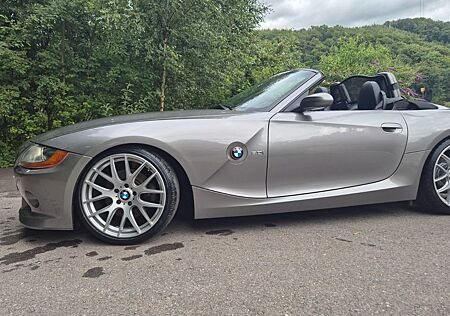 BMW Z4 3.0i e85 - Kompressor ~300PS frischer TÜV