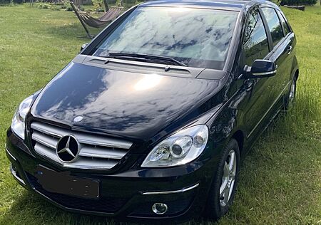 Mercedes-Benz B 180 BlueEFFICIENCY Sports Tourer