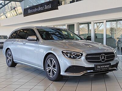 Mercedes-Benz E 200 T Avantgarde DISTRONIC+LED+FAHRASSISTENZ++