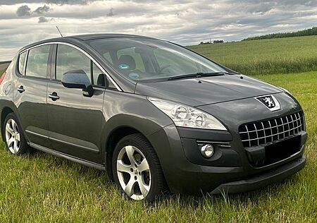Peugeot 3008 Premium Panorama Tempo AHK Zylinderkopf NEU