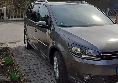 VW Touran Volkswagen 2.0 TDI 130kW DSG Highline Highline